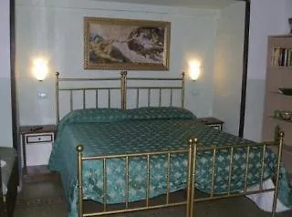 I Cherubini Oda ve Kahvaltı 5*